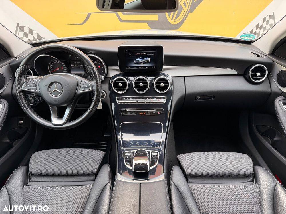 Mercedes-benz C — fotografia 4