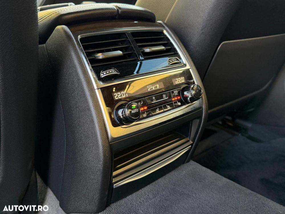 Bmw Seria 7 — fotografia 17