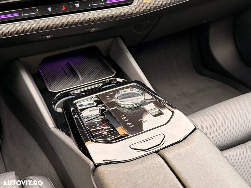 Bmw Seria 5 — fotografia 12