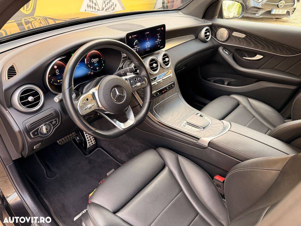 Mercedes-benz GLC — fotografia 2
